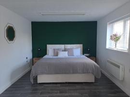 Celtic Minor Cwtch, vacation rental in Swansea