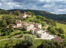 Borgo di Gallano, hotel v destinaci Valtopina