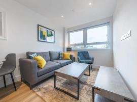 Modern and Bright 1 Bed Apartment in East Grinstead, Ferienunterkunft in East Grinstead