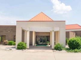 Super 8 by Wyndham Harrison OH, hotel v destinaci Harrison