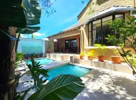 Chez Paul Luxury House with Pool & Solar