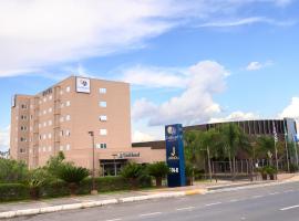UniHotel Salto, hotel with parking in Salto