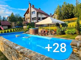 L-Khutir Cottage7, hotel v destinaci Mykulyčyn