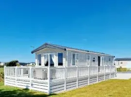 Cornwall Caravan Retreat, Near Perranporth, 3 Bedroom