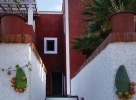 Hotel Borgo Cacciatori, pet-friendly hotel in Ventotene