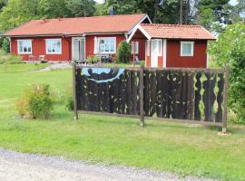 Holiday home in Molnbo near Gnesta, коттедж в городе Mölnbo