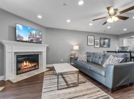 FREE Silver Dollar City & other ATTRACTION TICKETS! Spacious, Great location, Indoor & Outdoor pools, hotel spa di Branson