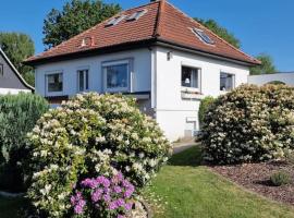 Ferienhaus To Huus, hotel in Langen