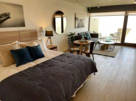 HOM I Vista al Mar I Terraza I Parking I Piscina、バルパライソのホテル