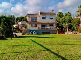 Villa Azumí, hotel en Santa Susanna