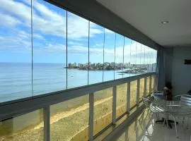 Apto 3Q de frente para o mar na Praia do Morro