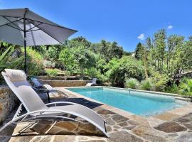 Calme, Piscine - Appartement Milady's Garden, hotel a Bormes-les-Mimosas