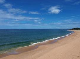 Apto 2Q completo em frente a praia Ponta da Fruta، شقة في بونتا دا فروتا