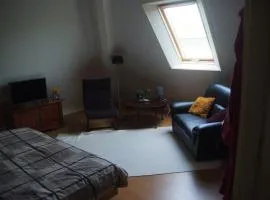 B&B Noflik Haule