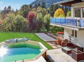 Les Dents De Lanfon, hotel v destinaci Bluffy