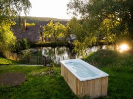 Landurlaub auf dem Bartleshof, hotel in Unterkirnach