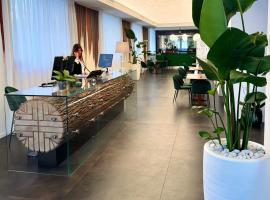 Outside Boutique Hotel: Foggia'da bir otel