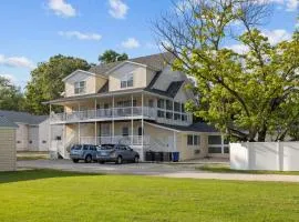 Downtown Kimmswick Room~Renovated~Prime Location