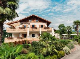 Felsenegg, hotel v destinaci Nalles
