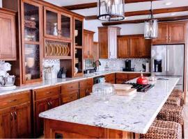 Viesnīca The Lodge on Gray House Farm pilsētā Hulbert