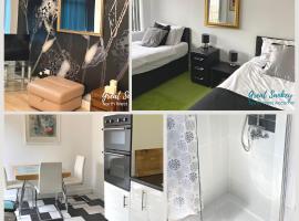 Great Sankey Serviced Accommodation, holiday home in Warrington