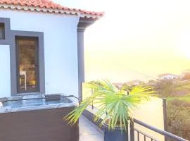Espirito do Mar - Premium Villa with Jacuzzi