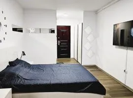 Spoil Yourself with Style, Comfort and Luxury - Tony's Studios Luxury