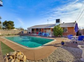 Tucson Home with Private Pool - Pets Welcome!, хотел в Тусон