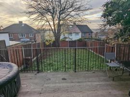 Super 7Bed House - Hot Tub - Large Gathering Meets, hotel v destinaci Headingley