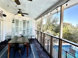 Stone Ridge Retreat- Bliss at Canyon Lake! Swimming pool, sleeps 12!