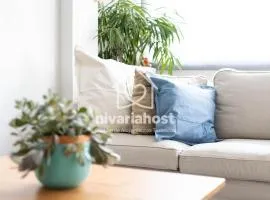 The Happy Place Santa Cruz, by Nivariahost