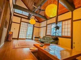 源泉掛け流し付き貸切別荘-Authentic private home with Private Kusatsu Onsen - THE HIDEOUT VILLA KUSATSU-