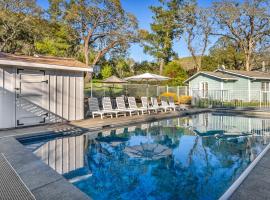 Wine Country Retreat with Pool, 10 Mi to Dtwn Sonoma, hotel di Glen Ellen