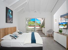 Beautiful suite S12 with pool and sea view, cottage à Cul de Sac