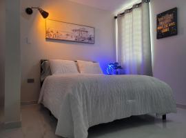 Vadi's Lux, Wi-fi, coffe, tea, parking, laundry room., апартаменты/квартира в городе Маягуэс