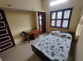 VISHWAS HOME STAY, hotel in Suratakal