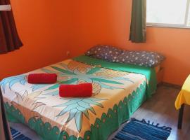 Papehau Room, homestay in Fare