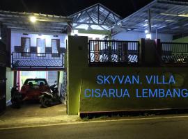 Villa Skyvan - Cisarua Lembang, viešbutis mieste Panjadakan