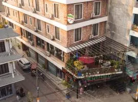 Hotel Edingo Inn