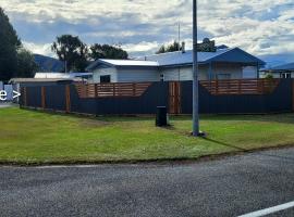 The Old Parsonage, holiday home in Reefton