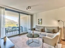 Newlands Peak Luxury Apartment Unit 636
