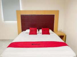 RedDoorz @ Wisma Graha Andi Djemma, hotel v destinaci Manda