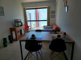 Apartamento mobiliado e confortável em candeias, alojamento na praia em Recife