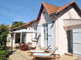 Maison de vacances de charmes au bord de la mer, hotel en Saint-Brevin-les-Pins