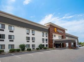 La Quinta Inn by Wyndham Indianapolis Airport Executive Dr, hotell i Indianapolis