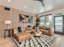 Helling Circle Secret 102 condo