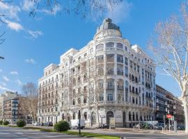 Viesnīca Petit Palace Savoy Alfonso XII Madridē, netālu no apskates objekta parks El Retiro