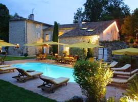 Studio avec piscine partagee jardin clos et wifi a Forcalquier, holiday rental in Forcalquier