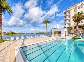 Carillon Beach Resort Inn: Panama City Beach'te bir kulübe