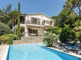 7 bedroom Villa in St Paul de Vence with 5000sqm